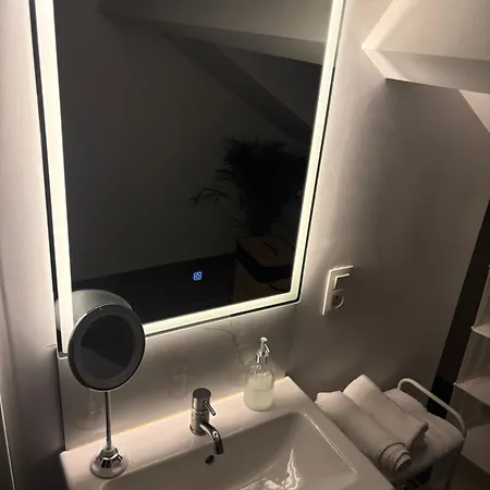 La 7 Sauna Et Jacuzi * Серенгети