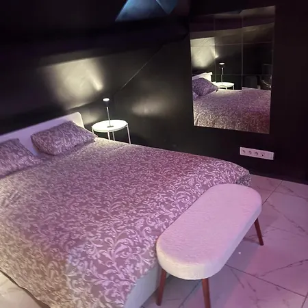 Апартаменты La 7 Sauna Et Jacuzi