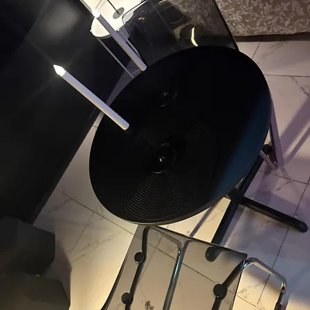 La 7 Sauna Et Jacuzi Appartement *